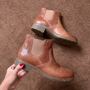 Aetrex Kaylee cognac Leather Ankle Boots size 8 EU 38